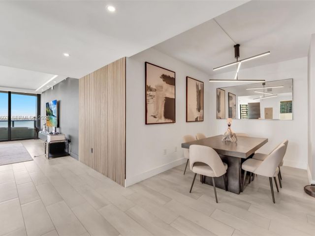 Apartment for sale  Unit #1601 - photo 7518889