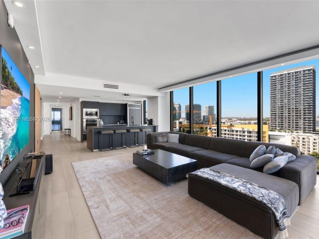 Apartment for sale  Unit #1601 - photo 7518897