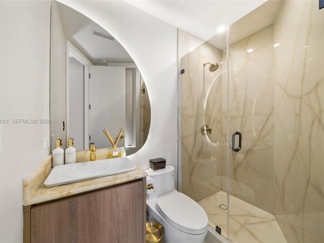 Home for sale at 4041 S Le Jeune Rd - photo 7518736