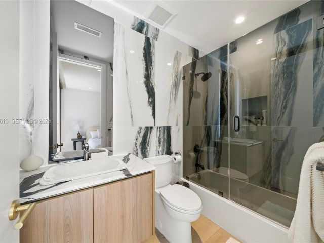 Home for sale at 4041 S Le Jeune Rd - photo 7518740