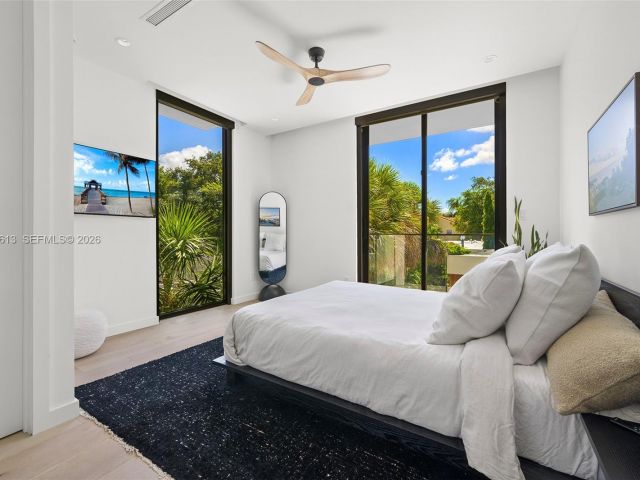 Home for sale at 4041 S Le Jeune Rd - photo 7518742