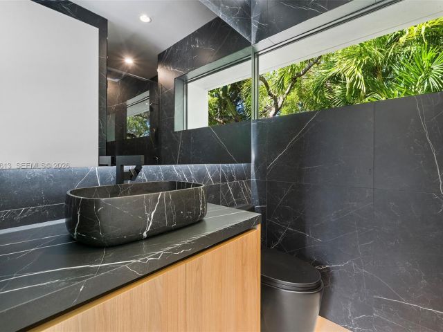 Home for sale at 4041 S Le Jeune Rd - photo 7518743