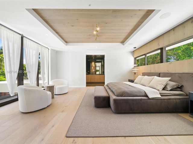 Home for sale at 4041 S Le Jeune Rd - photo 7518745