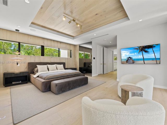 Home for sale at 4041 S Le Jeune Rd - photo 7518748