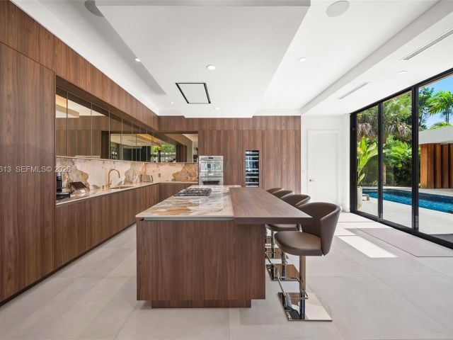 Home for sale at 4041 S Le Jeune Rd - photo 7518749