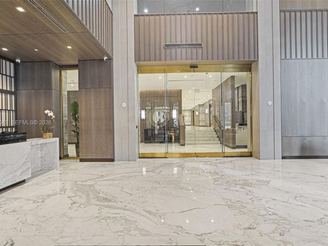 Apartment for sale  Unit #1207 - photo 7520114