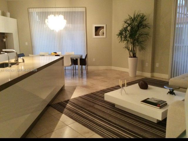 Apartment for rent  Unit #825 - photo 7520313