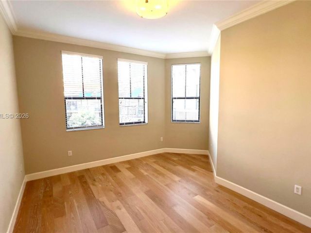 Apartment for rent  Unit #825 - photo 7520322