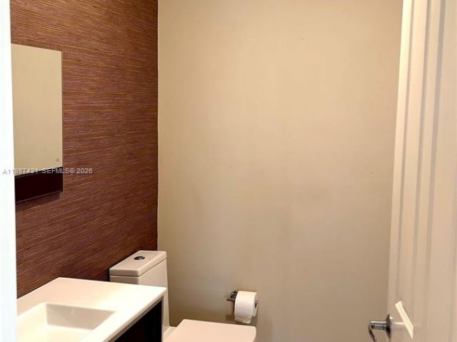 Apartment for rent  Unit #825 - photo 7520324