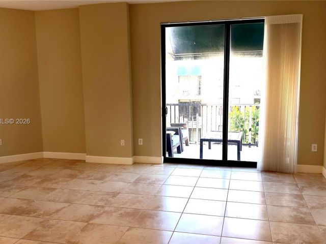 Apartment for rent  Unit #825 - photo 7520327