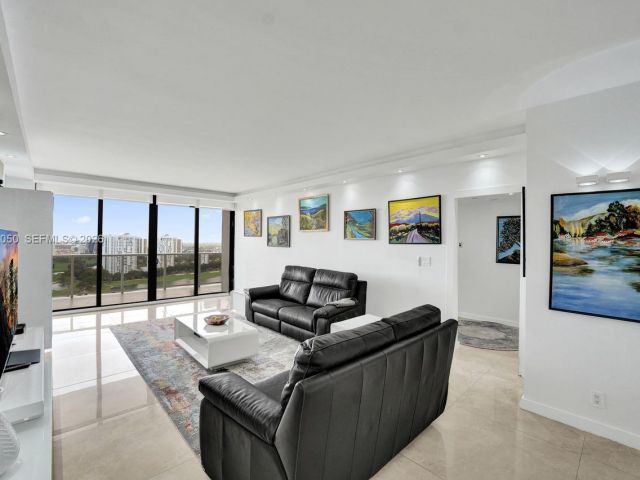 Apartment for sale  Unit #2209 - photo 7519840