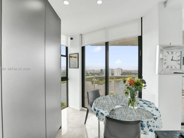 Apartment for sale  Unit #2209 - photo 7519850