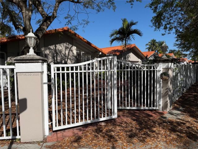 Home for sale at 1220 SW 103rd Ct - photo 7518712