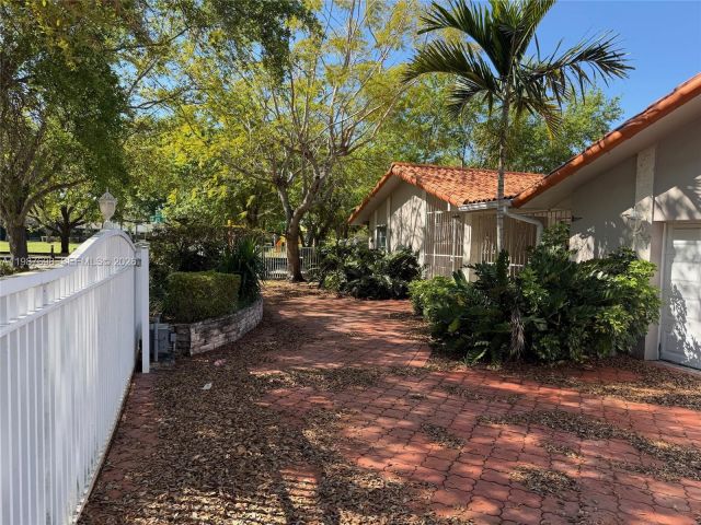 Home for sale at 1220 SW 103rd Ct - photo 7518714