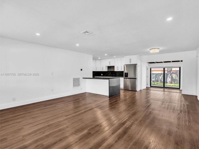 Home for rent at 3193 Taft St - photo 7518907