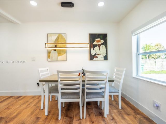 Home for rent at 10050 SW 171st St 10050 - photo 7518617