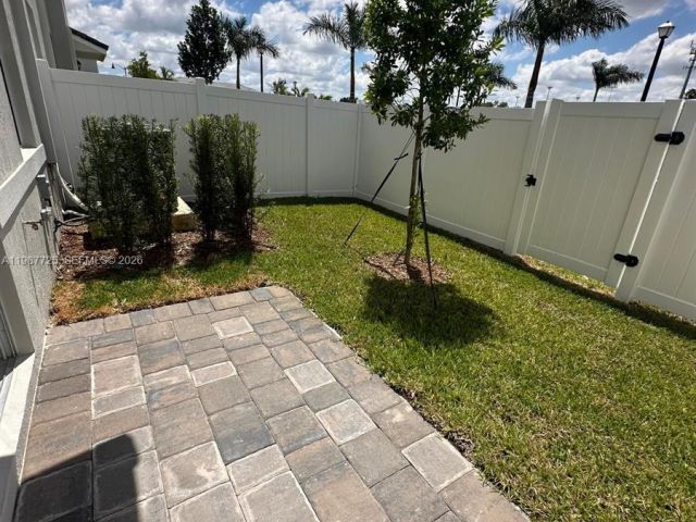 Home for rent at 17173 SW 1st St - photo 7518479