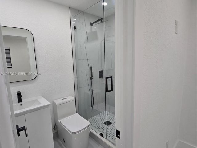 Home for rent at 5551 NW 175th St 1 - photo 7519027