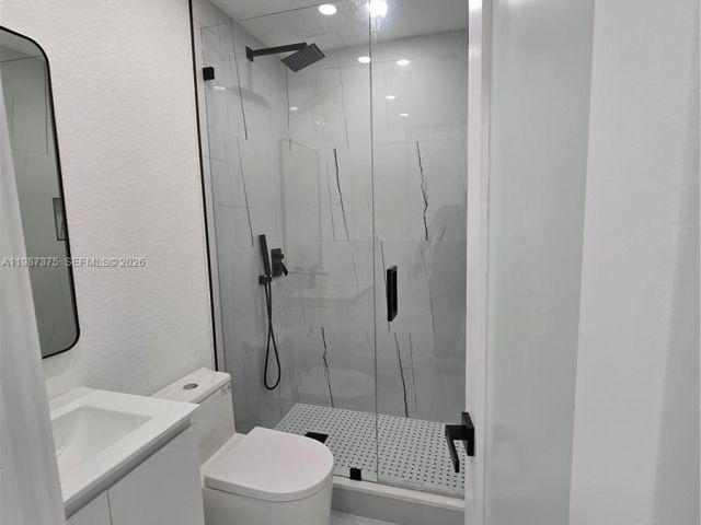 Home for rent at 5551 NW 175th St 1 - photo 7519029