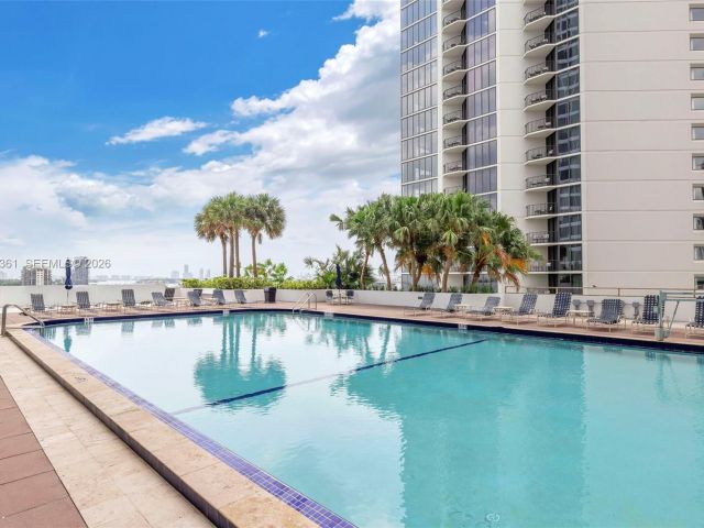 Apartment for rent  Unit #A-1132 - photo 7519188