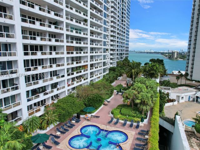 2-bedroom condo for rent in Miami - 1717 N Bayshore Dr A-1132 - MondialRealty