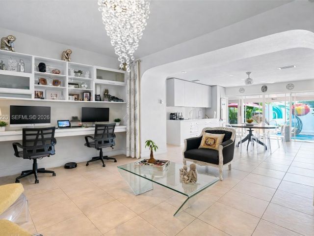 Home for rent at 8300 SW 31st St - photo 7518803