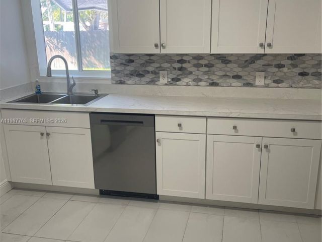 Home for rent at 20700 SW 122nd Ave - photo 7518788