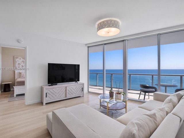 Apartment for sale  Unit #2702 - photo 7526185