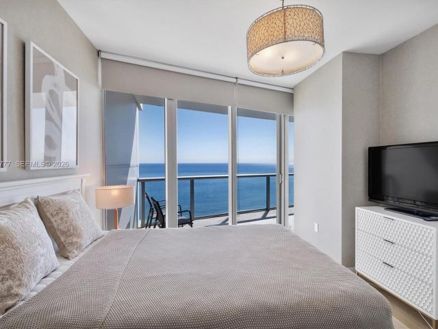 Apartment for sale  Unit #2702 - photo 7526199