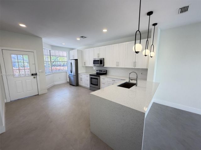 Home for rent at 20951 Via Oleander C - photo 7518381