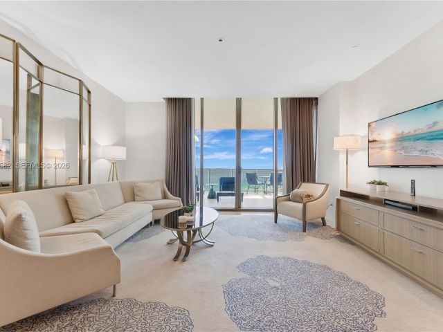 Apartment for rent  Unit #1006 - photo 7520061