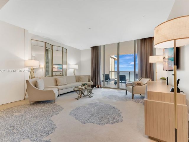 Apartment for rent  Unit #1006 - photo 7520062