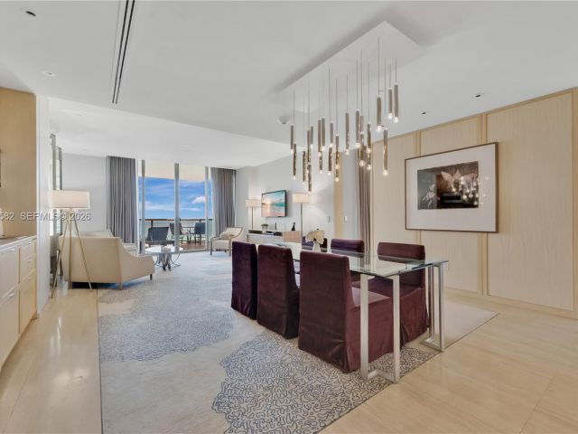 Apartment for rent  Unit #1006 - photo 7520066