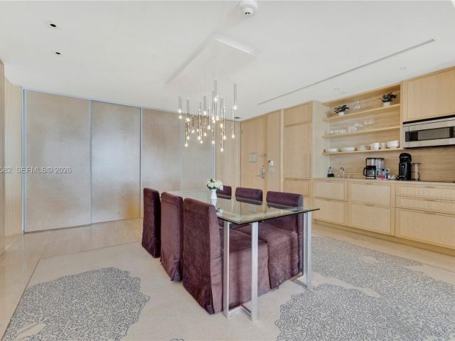 Apartment for rent  Unit #1006 - photo 7520070