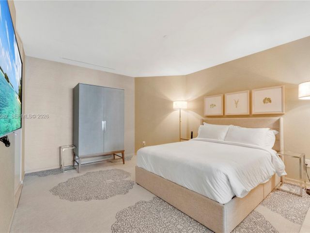 Apartment for rent  Unit #1006 - photo 7520075