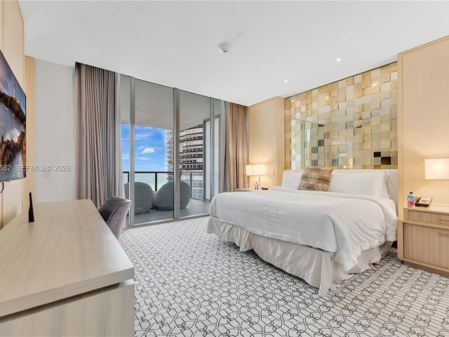 Apartment for rent  Unit #1006 - photo 7520079