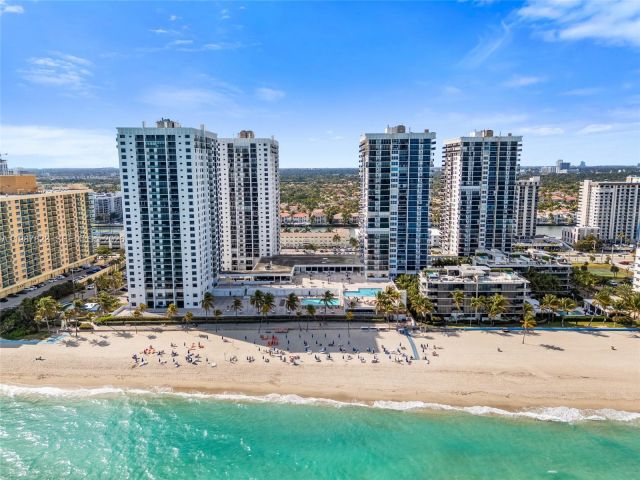 Apartment for sale  Unit #2304 - photo 7520371