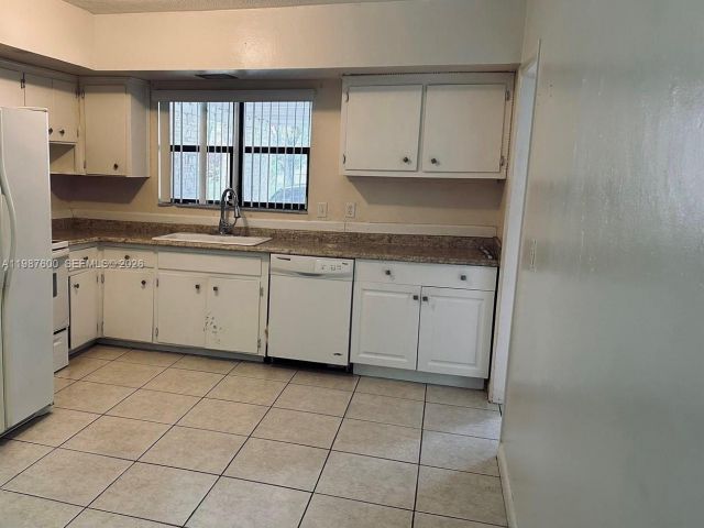 Home for rent at 836 Pennsylvania Ave - photo 7519096