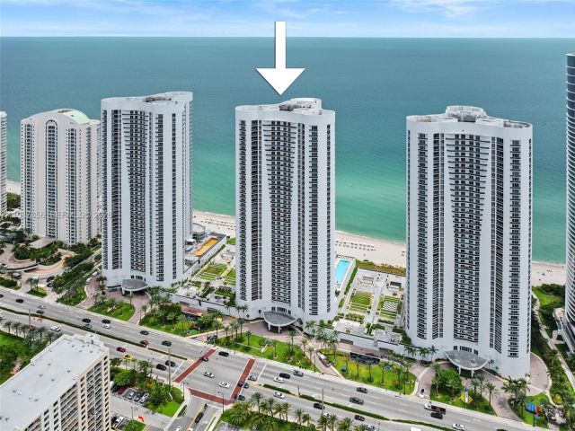 Apartment for rent  Unit #1801 - photo 7520730