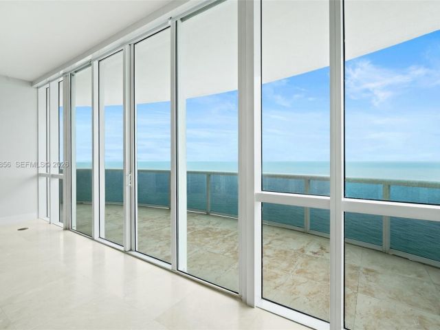 Apartment for rent  Unit #1801 - photo 7520737