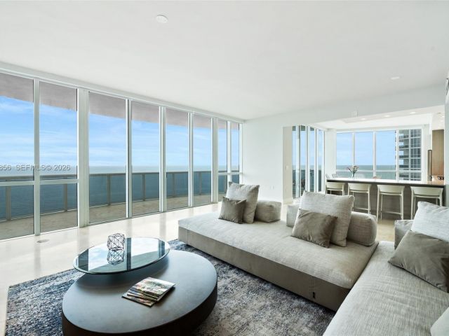 Apartment for rent  Unit #1801 - photo 7520740