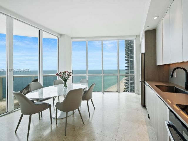 Apartment for rent  Unit #1801 - photo 7520741