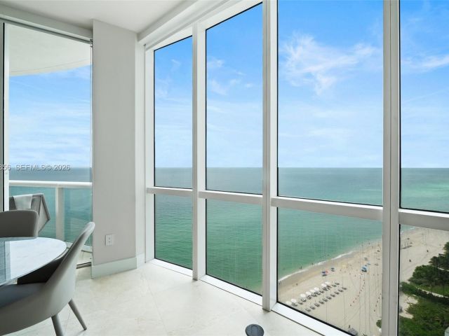 Apartment for rent  Unit #1801 - photo 7520742