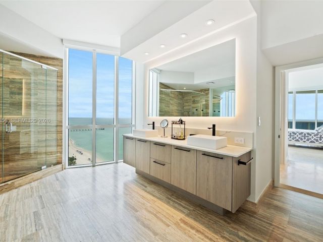 Apartment for rent  Unit #1801 - photo 7520746