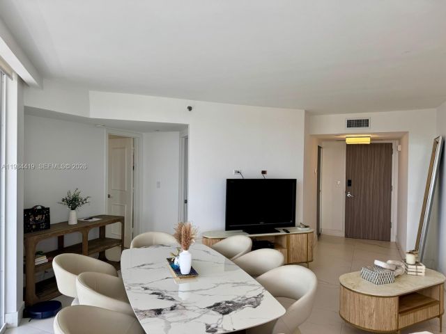 Apartment for sale  Unit #1410 - photo 7520483