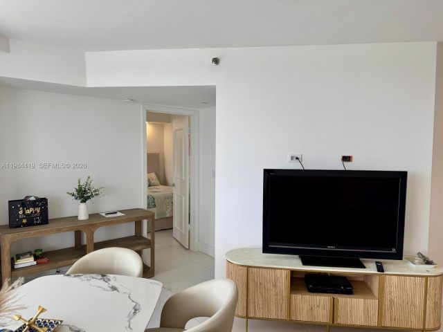 Apartment for sale  Unit #1410 - photo 7520484