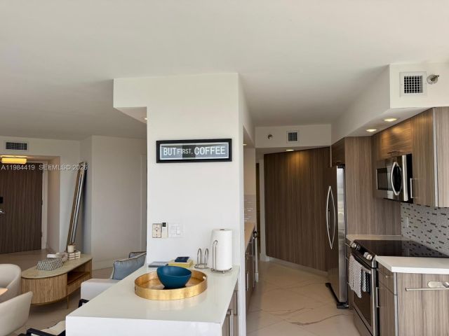 Apartment for sale  Unit #1410 - photo 7520487