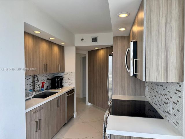 Apartment for sale  Unit #1410 - photo 7520489