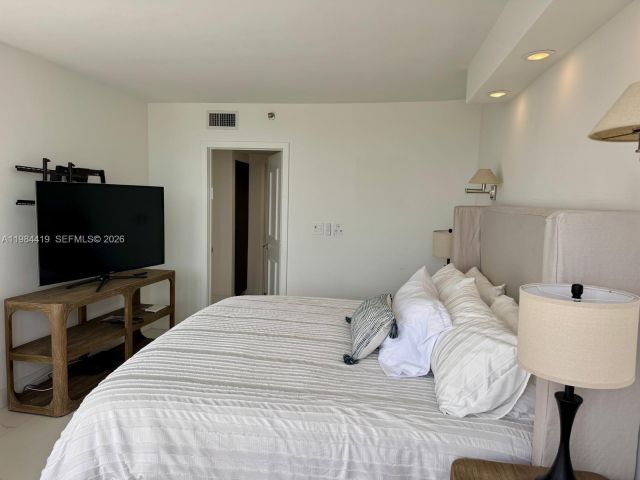 Apartment for sale  Unit #1410 - photo 7520492