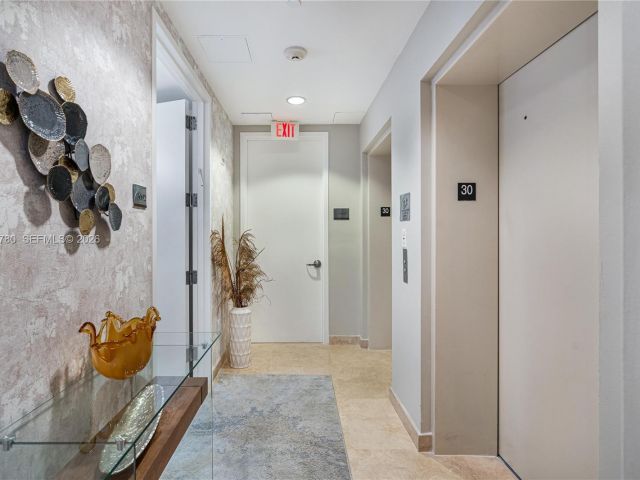 Apartment for rent  Unit #3002 - photo 7519248